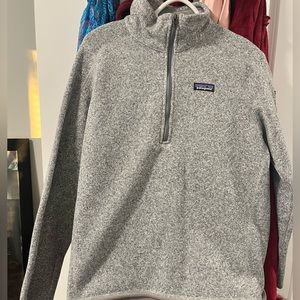 Women’s Patagonia quarter zip